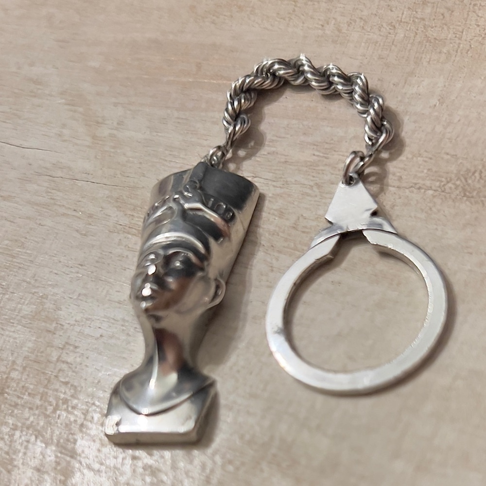 VTG Queen Nefertiti Silver Key Chain Handmade 100% stamped 800 Egyptian Silver